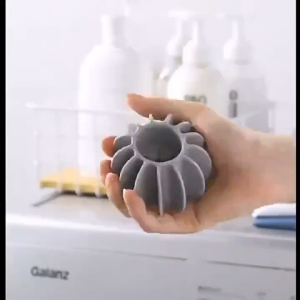 ลูกใหญ่ 6 ซม. ลูกบอลซักผ้า ลูกบอลซิลิโคน Laundry ball ใช้ซ้ําได้ สําหรับซักผ้า ป้องกันผ้าพันกัน ดักขน เครื่องซักผ้า สุ่มสี