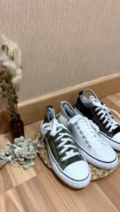 Sepatu Sneakers Kasual Wanita Kanvas Simple Polos Import 053