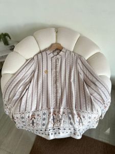 ASYA BLOUSE/ KEMEJA ATASAN WANITA MOTIF MAXMARA DIGITAL MONOGRAM