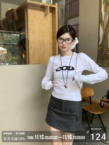 เสื้อยืดแขนยาวทรงสลิมฟิตพิมพ์ลายตัวอักษร CODICE 24/AW เสื้อเชิ้ตผู้หญิงสไตล์อเมริกัน ทรงเข้ารูป เสื้อเชิ้ตฤดูใบไม้ร่วง