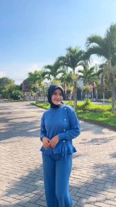 Amanda Blous Atasan Rajut Korean Style Lengan Panjang Motif Polos Wanita