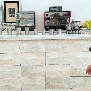 EchoBliss  กระเป๋าผู้หญิงกระเป๋าสะพายข้างผู้หญิงกระเป๋าสี่เหลี่ยมเล็กสไตล์เกาหลีกระเป๋าปักคุณภาพสูง