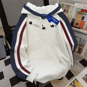 เสื้อสเวตเตอร์คอกลมแขนยาวทรงหลวมสไตล์อเมริกันย้อนยุคสำหรับผู้หญิง สีดำ ลายแมว แฟชั่นฤดูใบไม้ร่วง/ฤดูหนาว