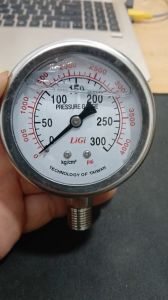 Đồng hồ đo áp suất Dầu 0 - 300kg/cm2 Mặt 63mm Chân ren 1/4 = 13mm Đo áp suất áp lực dầu nước khí nén