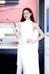 ชุดราตรีเจ้าสาว ชุดราตรียาวเอวกลาง แขนกุด ชุดเดรสยาวปานกลาง เดรสยาวปานกลาง ชุดงานเลี้ยงวันเกิด ชุดเดรสยาวปานกลาง ชุดเดรสยาวปานกลาง