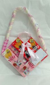Pocky Love/Pocky Love 4pcs Yupi Marshmellow Free Packing Dan Kartu Ucapan