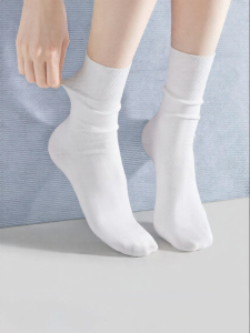 Secret World | Antibacterial Anti-odor Anti-pilling Tea Flower Scented Cotton Mid-Calf Socks