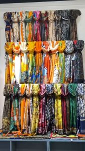 Syal Wanita Pashmina Lebar Silk Import Selendang Motif Sutera Long Scarf Huizi