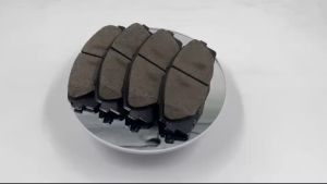 ผ้าเบรคหน้า HIACE COMMUTER 2.5L KDH222/20004-0N (F) รหัส 04465-26420