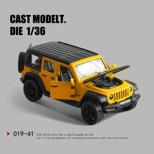 1: 36 Off Road Alloy Car Model Sound and Light Car Model Ornament Boy and Childrens Car Toy Gift Simulation Door Opening