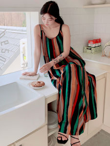 วันหยุดชายหาดมัลดีฟส์ใหม่ปี 2024 ผ้าฝ้าย ผ้าไหม ยาว เดรส เปลือยหลัง พรางหุ่น ลายทาง ไม่มีสาย เดรส ฤดูร้อน ทนกว่า สไตล์เรโทร