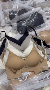 Áo lót áo ngực áo bra nữ chất su mỏng không gọng có đệm mút 3cm gom quả chống xệ 9656(hàng loại 1)