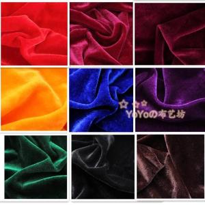 ผ้าเบลาสีเขียวและแดงดำหนา ผ้าเบลาสำหรับโต๊ะประชุม ผ้าเบลาสำหรับฉากการถ่ายภาพ ผ้าเบลาสำหรับเวทีการแสดง ผ้าเบลาสำหรับโต๊ะทำงาน