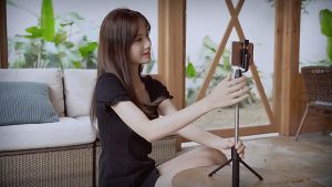 【SG spot】Bluetooth shutter tripod portable 3-in-1 selfie stick selfie phone holder camera holder