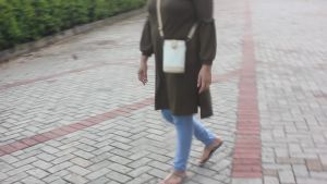 NURE Tas Sling Bag Selempang Wanita Model Simple Kekinian Model Tabung Muat Hp Dan Dompet