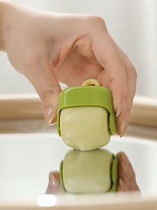 2pcs Clothes Hair Sticky Roller Hair Removal Dust Removal Portable Roller Eliminator Brush Reusable Pet Hair Remover for Pet