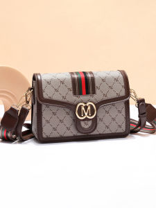 Fashionable Womens Crossbody Bag Luxury Sensation Small Square Single Shoulder Bag Magnetic Clasp Geometry Pattern PVC Material