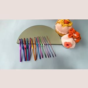 【HOT】 8Pcs/Set Different Size Colored Aluminum Crochet Hooks Needles Set Tools Crochet Needle for Weaving and Knitting