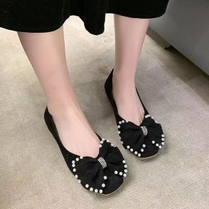 Casual Pearl Decorated Flat Bottom Womens Bean Shoes Versatile Early Spring Fashion Single Shoes Comfortable Low Heel Rubber Sole