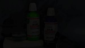 Large-capacity mouthwash for fresh breath and oral hygiene family-sized portable mouthwash 250ml