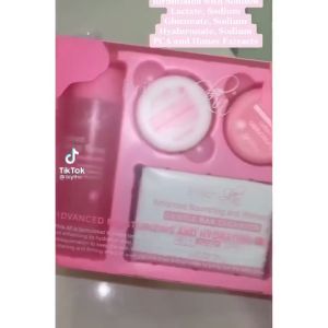 Brilliant Advanced Hydrating Whitening Facial Kit