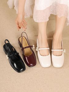 รองเท้าแตะส้นสูงสีแดง Daphne Mary Janes สำหรับผู้หญิง ทรงหัวมน ส้นสูงปานกลาง พื้นยาง รองเท้าแตะแบบสวมสบาย