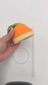 หลอดทดแทนพร้อมแปรงทําความสะอาดแบบใช้ซ้ําได้และซีลฝาสำหรับกระบอก โอวาล่า ขนาด 24 ออนซ์ 32 ออนซ์