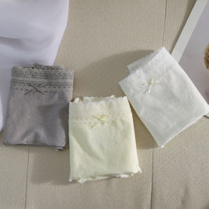Soft Lace Trimmed Thin And Breathable Womens Briefs