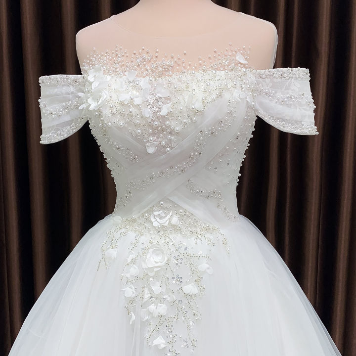 Váy cưới dạ hội - sự lựa chọn mới cho cô dâu thêm rạng rỡ