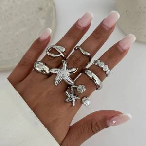 Lacteo 8 Pcs/Set Trendy Bohemia Gold Color Irregular Starfish Opening Rings Vintage Elegant Stackable Finger Rings Femme Jewelry