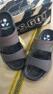 Sendal pakalolo kulit slide hitam Pria