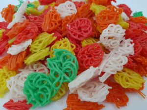 1kg kerupuk mawar mentah warna warni kuning putih gurih murah kiloan balan enak -ceria food