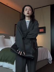 ซื้อของแท้ The row กระเป๋า margaux15 กระเป๋าโท้ทหนังวัวกระเป๋าถือพร็อพความจุขนาดใหญ่ Dong Jie แบบเดียวกับ