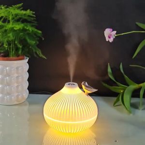 300ml humidifier Air Humidifie with LED lights USB Atomization Office and home With Free Cotton Filt