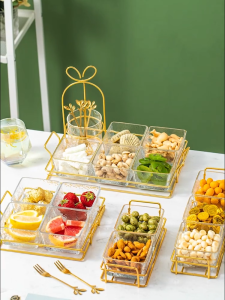 4 Grid Fruit Bowl Serving Tray With Lid Clear Snackle Box Divided Serving Snack Box Candy Storage Box