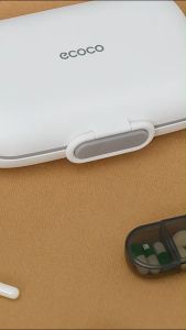 Hộp chia thuốc 7 ngày ECOCO tích hợp nghiền thuốc di động thế hệ mới thiết kế nhỏ gọn thông minh bảo vệ thuốc chống ẩm