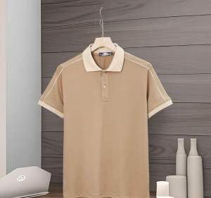👕 MÔ TẢ SẢN PHẨM: ÁO POLO NAM CAO CẤP – PHONG CÁCH HIỆN ĐẠI  • Chất liệu: Vải cá sấu cotton cao cấp co giãn 4 chiều mềm mịn thấm hút mồ hôi tốt mặc mát cả ngày.  • Thiết kế: Cổ bẻ thanh lịch bo tay tinh tế form chuẩn body nhẹ giúp tôn dáng che khu