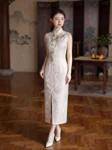 Elegant Sleeveless Cheongsam Dress for Petite Women