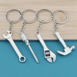 Móc Khóa Mini Công Cụ Tháo Lắp Sáng Tạo Bằng Kim Loại Dành Cho Nam Và Nữ Móc Khóa Trang Trí Phụ Kiện Trang Sức Xuân