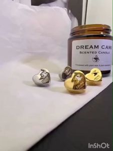 TTL🍁ต่างหู เซรีน รูปทรงหัวใจ สีทอง และ เงิน *งานปั้มตัวแป้นหลัง* ฉลุโลโก้ แบบแป้น น้ำหนักเบา