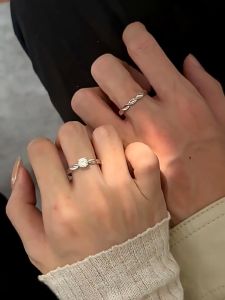 Cincin Kristal Pasangan / Couple Elegan Anti Karat Shiny Chain Ring Aksesoris Wanita Korea Style Fashion