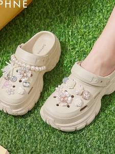 Daphne | Dép Nữ Thoáng Khí Đế Dày Có Lỗ Viên Ngọc Trai