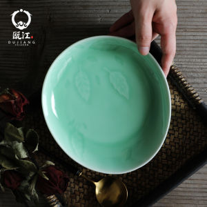จานกระดาษแข็งแบบสร้างสรรค์ จานอาหาร 7-10 นิ้ว จานเย็นสำหรับใช้ในบ้าน จานกระดาษแข็งสีเขียวเฉียบคมจาก Longquan จานแบบไม่สมมาตรสไตล์จีน