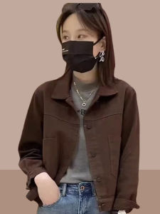 เสื้อแจ็คเก็ตยีนส์สั้นผู้หญิง ฤดูใบไม้ผลิและฤดูใบไม้ร่วง ทรงหลวม ลำลอง ทรงเข้ารูป แจ็คเก็ตหนังสือพิมพ์บาง เสื้อคลุมกันหนาว