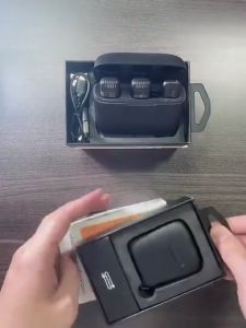 [ HÀNG TỐT ] Micro Không Dây Cài Áo Thu Âm Cho Điện Thoại J13 - Micro Thu Âm Không Dây Dùng Được Cho Iphone/Android Âm Thanh To Rõ Pin Trâu Có Hộp Sạc Không Dây - Micro Thu Âm Cài Áo Loại Tốt Bảo Hành 12 Tháng