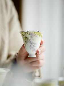 Hand-Painted Ceramic Tea Cup Pure Artwork Floral Fragrance Cup Chinese Style Tea Set Single Piece Floral Petal Scented Cup