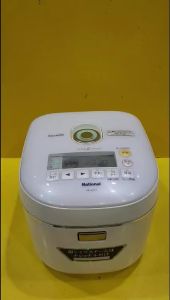 Nồi cơm nội địa Nhật cao tần (IH) National SR-SS18 (1.8L) (506031) có cốc nước bù ẩm màn Led - National mắt ngọc_Hàng nội địa Nhật đã qua sử dụng điện 100V