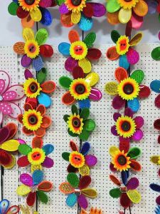 New Childrens Handheld Large Windmill Toy Outdoor Plastic Colorful Sunflower Decorative Windmill Street Stall Hit Traditional Toy