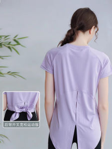 เสื้อยืดโยคะแขนสั้นหลวมสำหรับผู้หญิง เสื้อผ้าออกกำลังกาย Pilates สำหรับการวิ่งและฟิตเนส ชุดโยคะฤดูร้อน 2024 คอลเลกชันใหม่