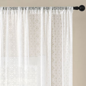 A Chinese-style sunflower design finely woven lace curtain a romantic kaleidoscope that filters light suitable for outdoor courtyard decoration. Discounted shipping for multiple purchases